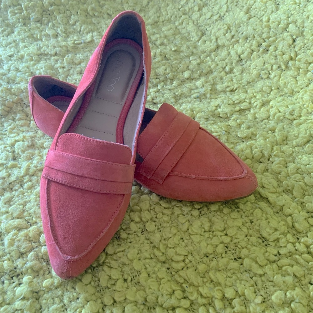 Coral loafers 🧡!!